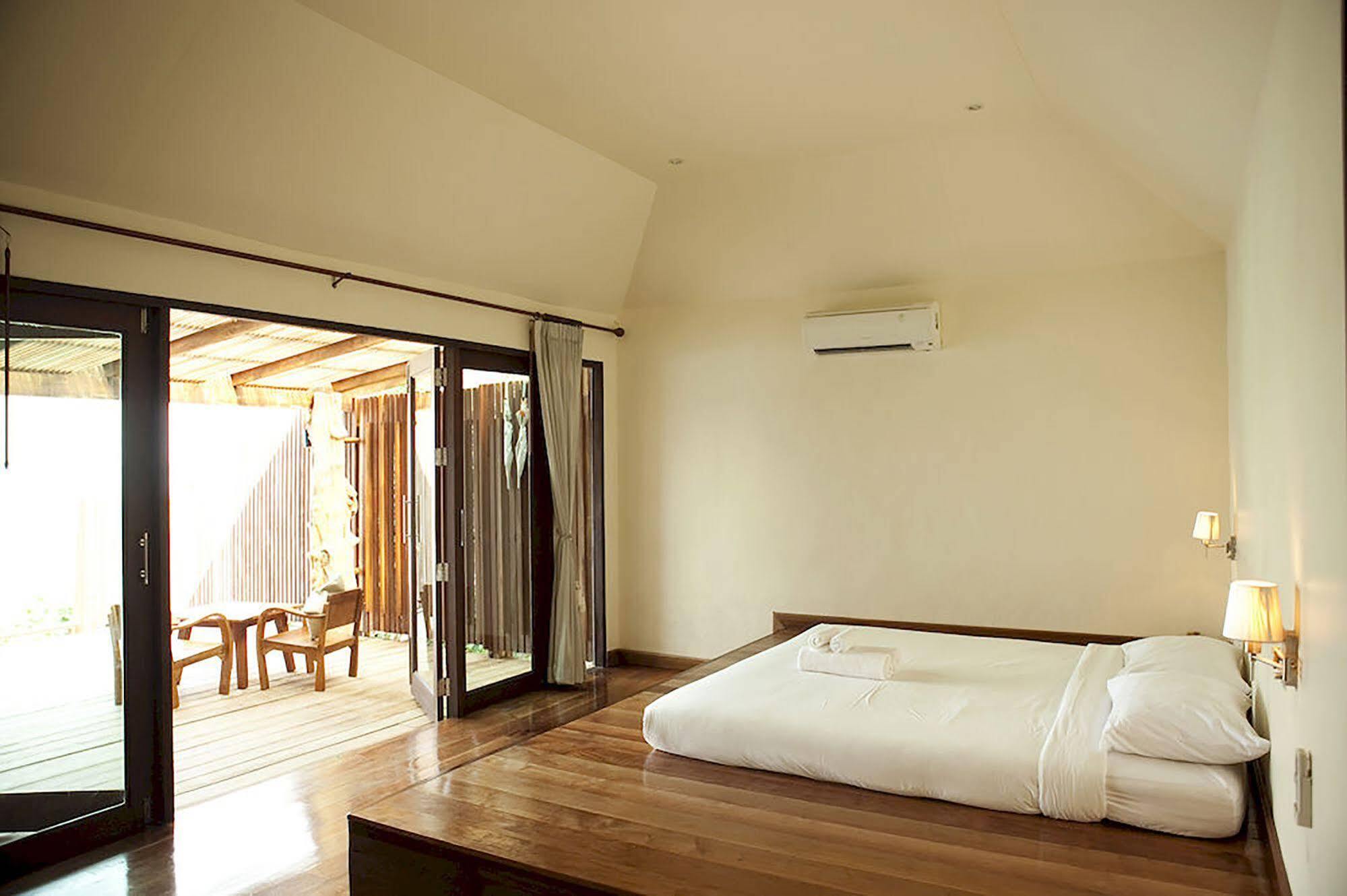 Captain Hook Resort @Koh Kood Ko Kut Exterior foto